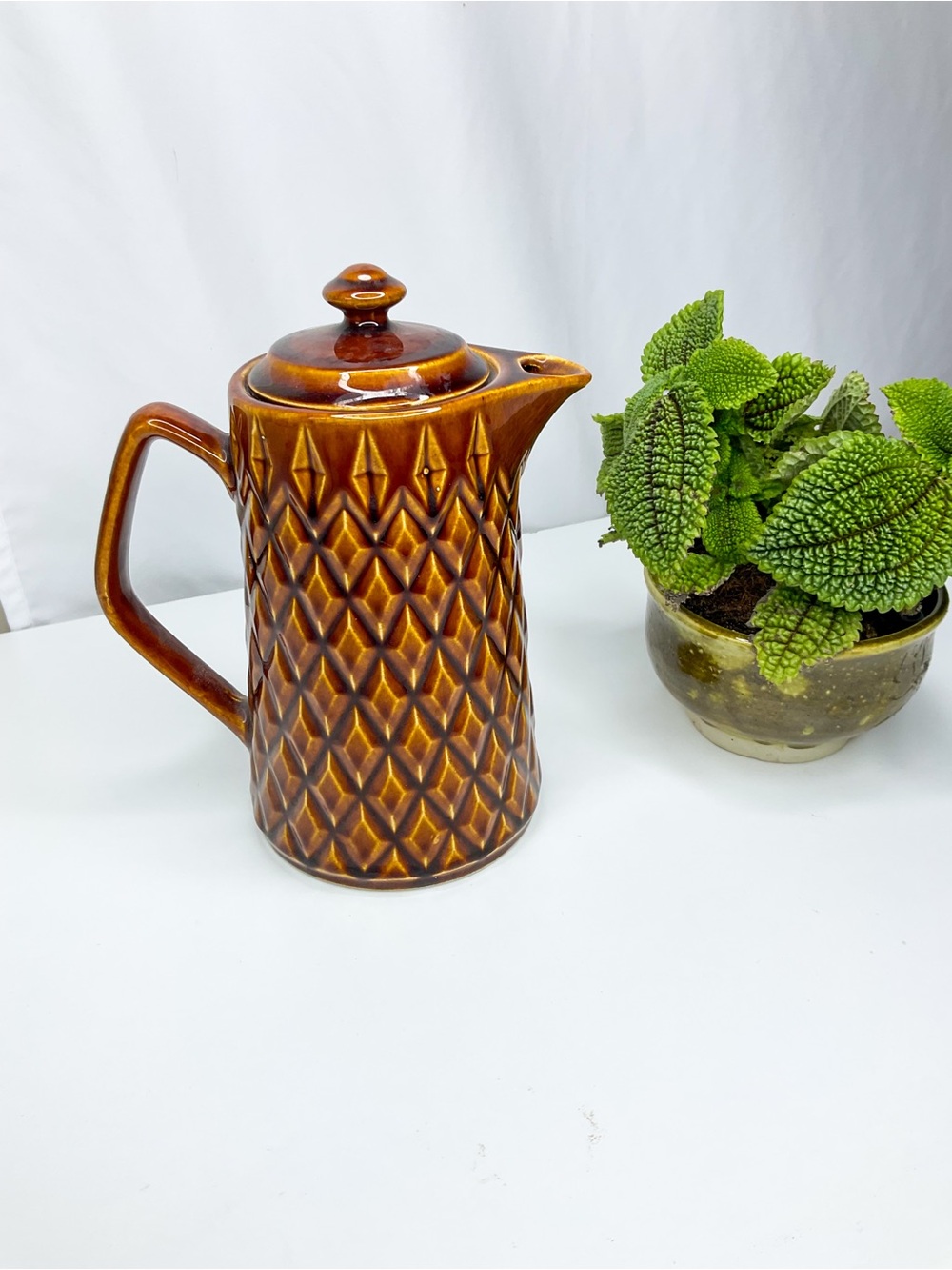 Vintage Ceramic Geometric Brown Teapot with Lid